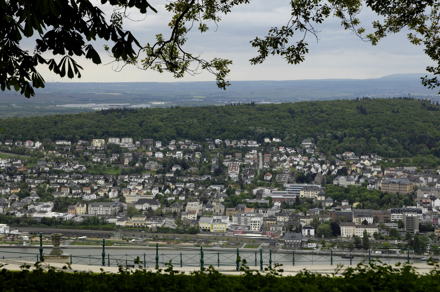 Niederwalddenkmal, Blick auf Bingen