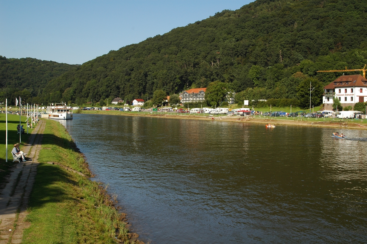 Bodenwerder, Weserufer