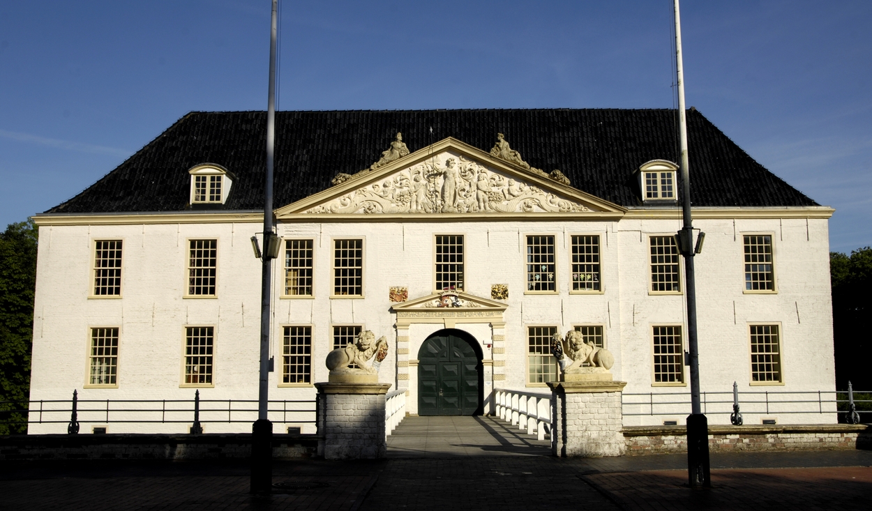 Dornum, Schloss frontal